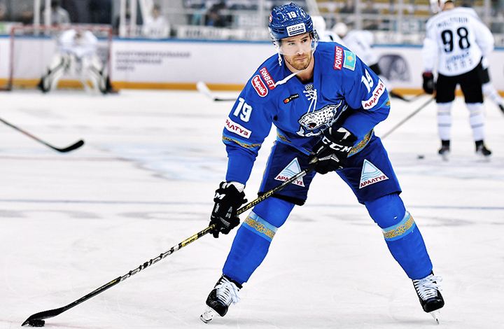 Найт в Авангарде. Подробнее о нападающем