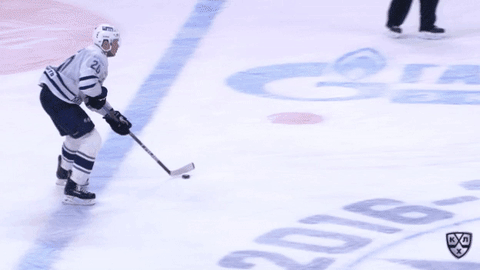 СКА пропускает с чужой половины площадки