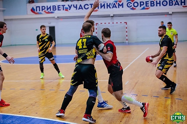 Чемпионат России. Одна интрига и три закономерности: мужской плей-офф стартовал "по расписанию", изображение №3