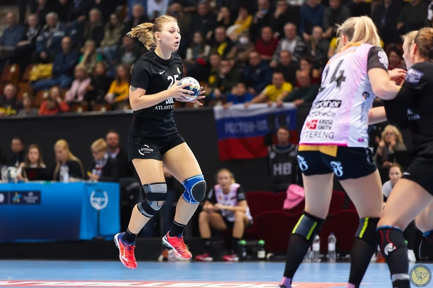 Лига чемпионов. Ярослава Фролова: "Мама запрещает бабушке смотреть игры. Чтобы не волновалась", изображение №1