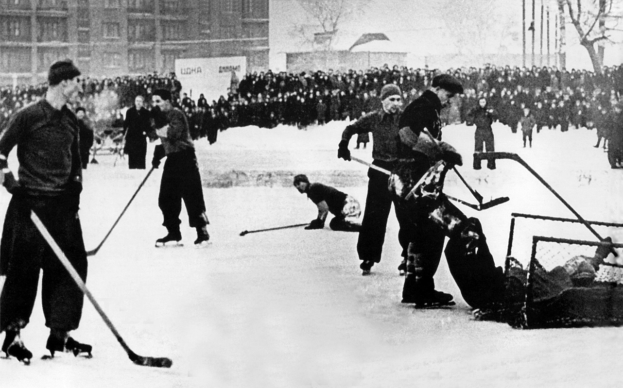 75 лет нашему хоккею! 22 декабря 1946 года стартовал первый чемпионат СССР:  золото разыграли по разнице шайб - 11 друзей Зинченко - Блоги - Sports.ru