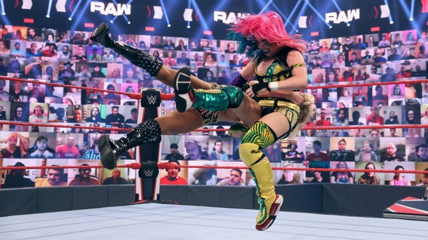 Обзор WWE Monday Night RAW 19.04.2021, изображение №28