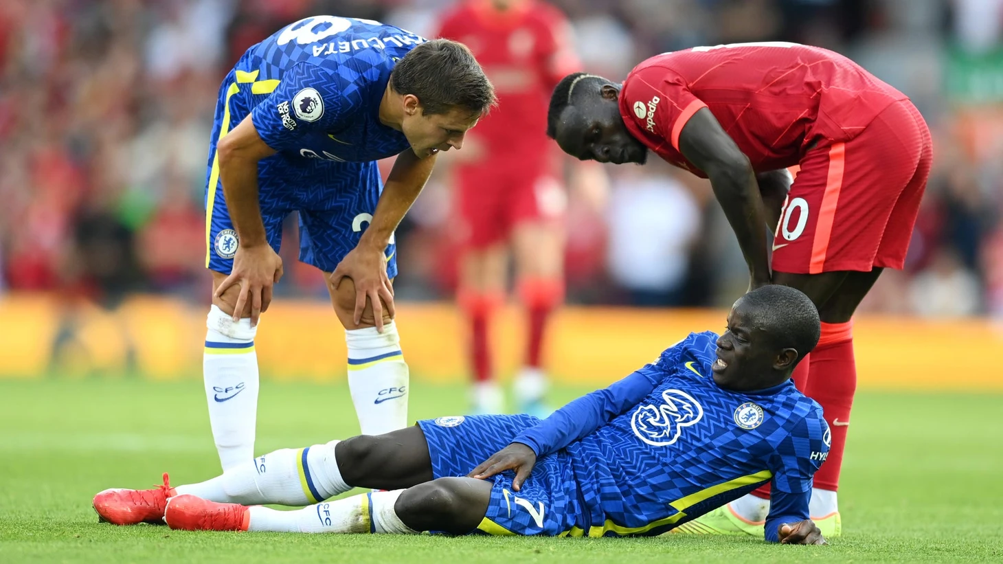 Chelsea provide Kante injury update after star forced off in Liverpool draw | Goal.com UK
