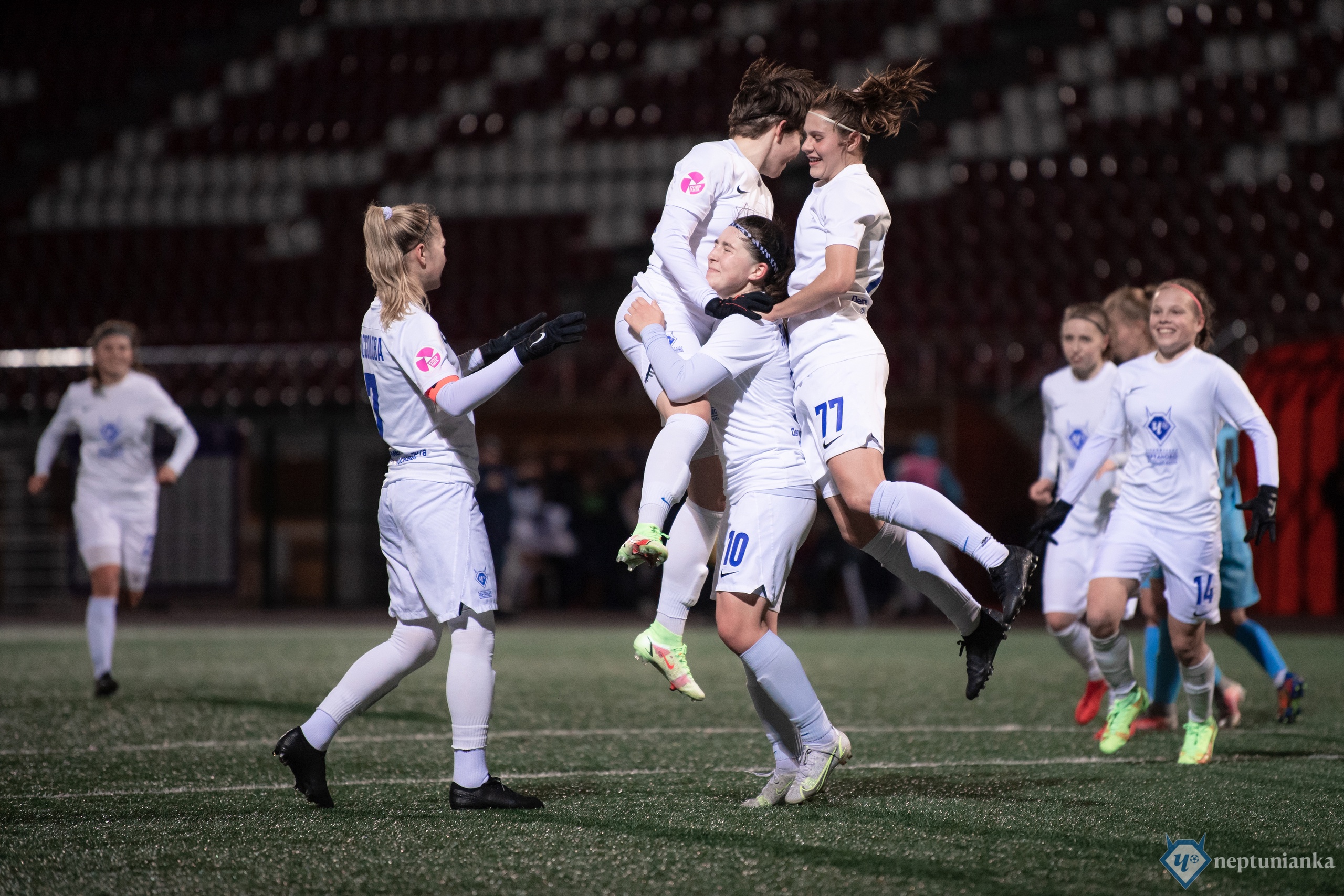 Футбол женщины чемпионат россии суперлига. Суперлига футбол женщины Россия.