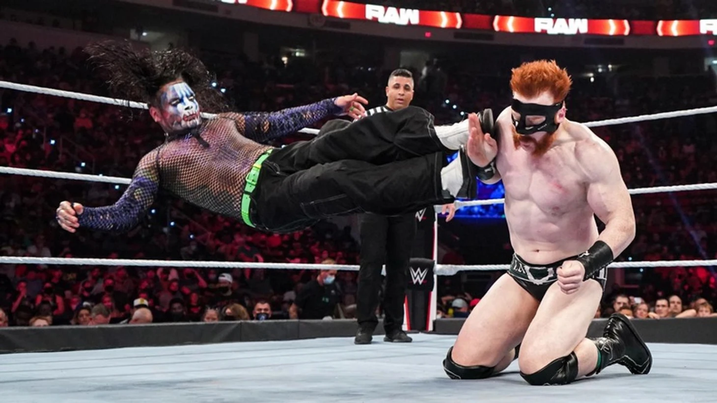 Обзор WWE Monday Night RAW 20.09.2021, изображение №23