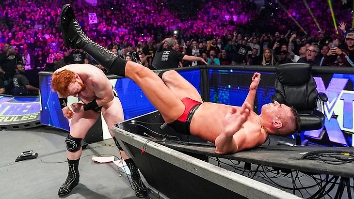 Обзор WWE Monday Night RAW: The Absolute Best of 2022, изображение №29