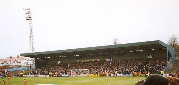 Бэкхем дебютировал на стадионе «Брайтона» почти 30 лет назад. Сейчас на его месте — торговый центр