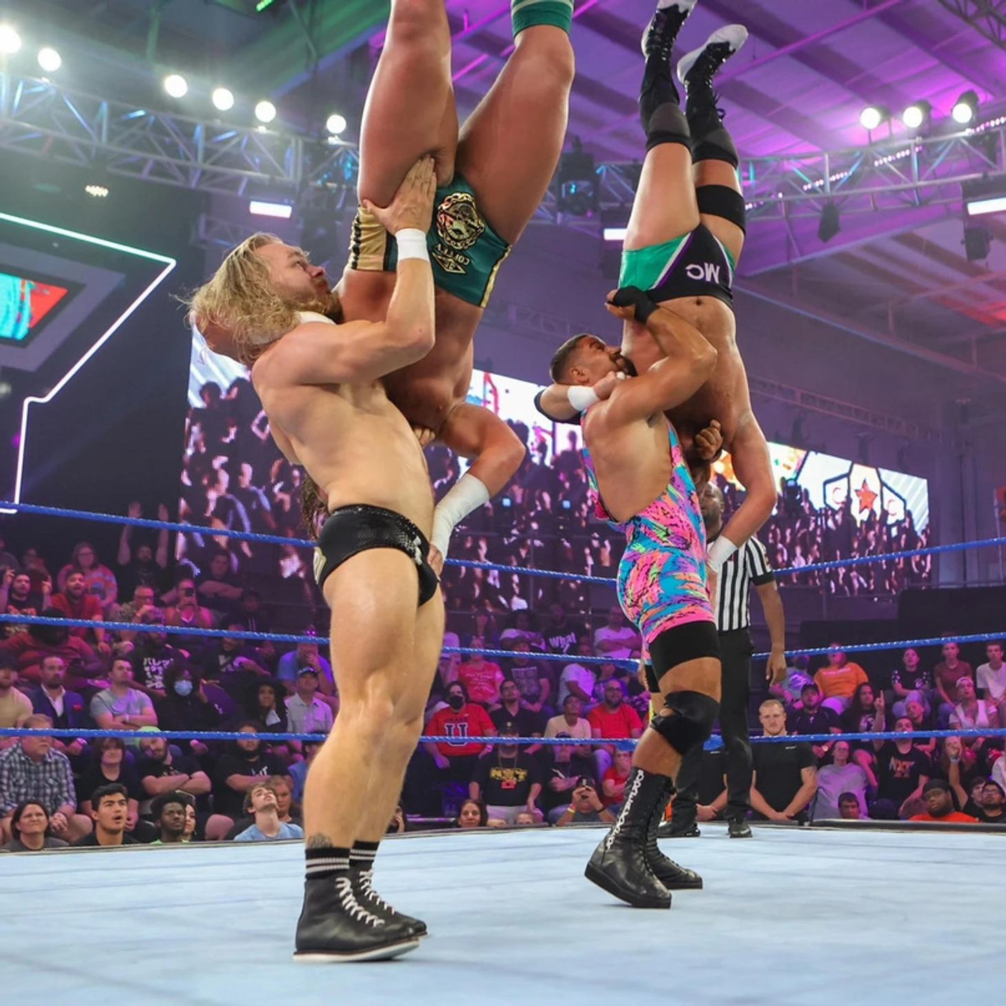 Обзор WWE NXT 2.0 06.09.2022, изображение №25