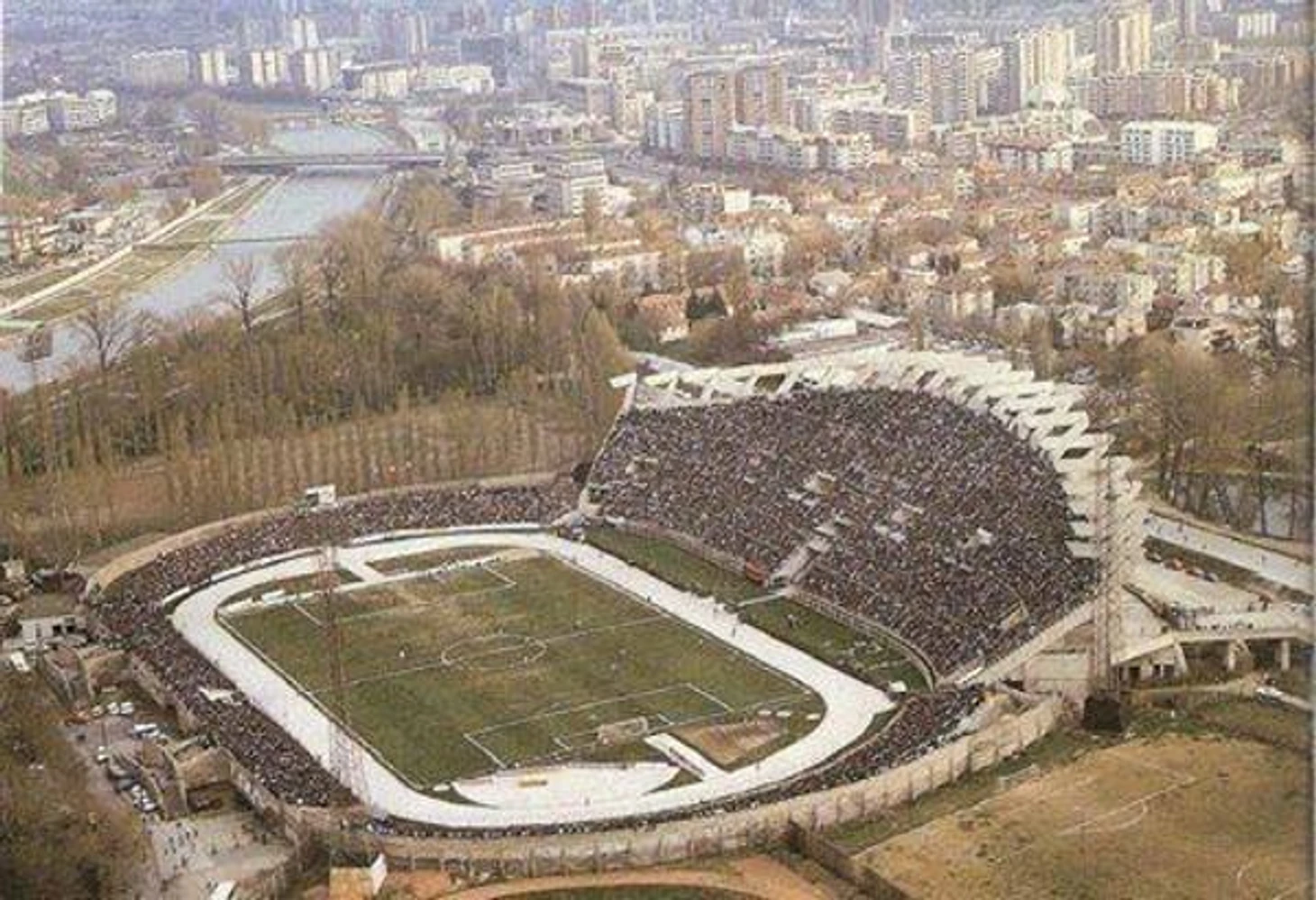 https://photobooth.cdn.sports.ru/preset/post/9/6d/93b3cee054d00b43914a894252d5f.png