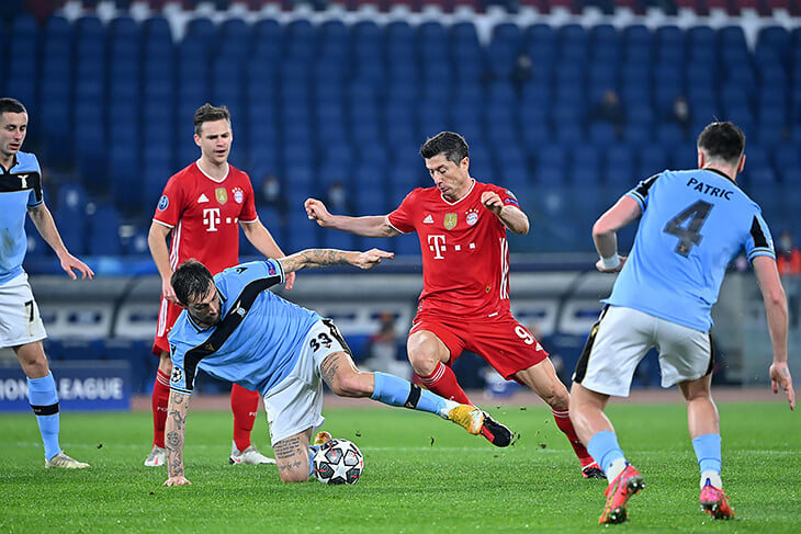 «Лацио» самоуничтожился, но все же вскрыл несколько слабостей «Баварии». Сработали смещения нападающих и переводы на фланги