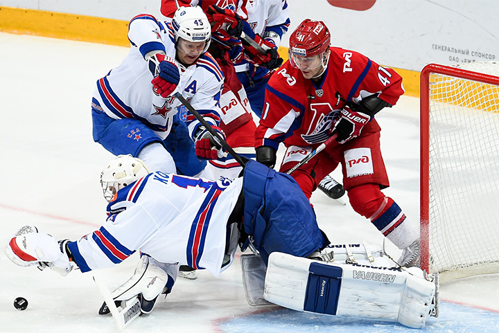 Кубок Гагарина прямо сейчас: СКА побеждает без Ковальчука, Скудру удаляют со скамейки