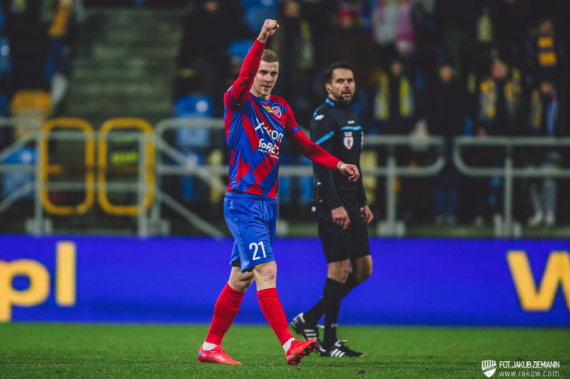 Владислав Гутковский помог Ракуву обыграть Арку и пройти в полуфинал Кубка Польши