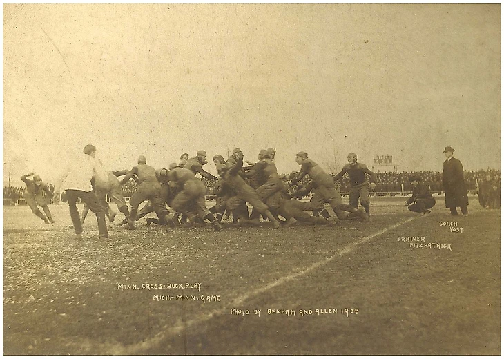 Игра 1902 года между университетами Миннесоты и Мичигана
