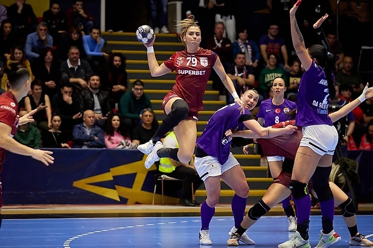 Лига чемпионов. Нягу вошла в историю, "Будучность" — в плей-офф, а от Дмитриевой нужно ждать чуда, изображение №7