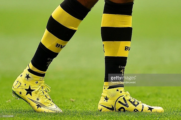 xxxx during the Bundesliga match between FC Schalke 04 and Borussia Dortmund at Veltins-Arena on April 10, 2016 in Gelsenkirchen, Germany.