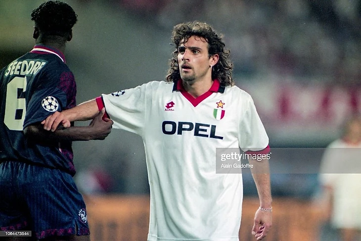 �а��инки по зап�о�� marco simone milan champions league