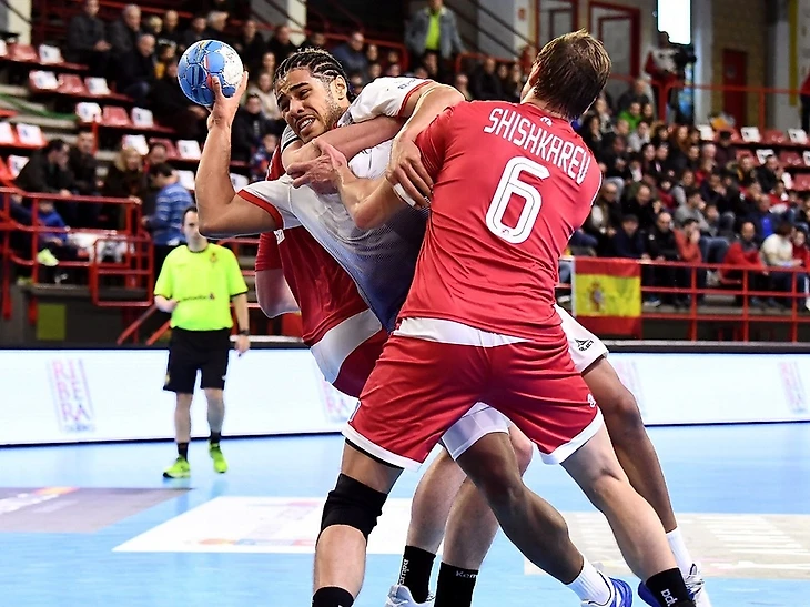 Россияне в Испании. Ты помнишь, как все начиналось? Сантиметры в пользу португальцев, изображение №2