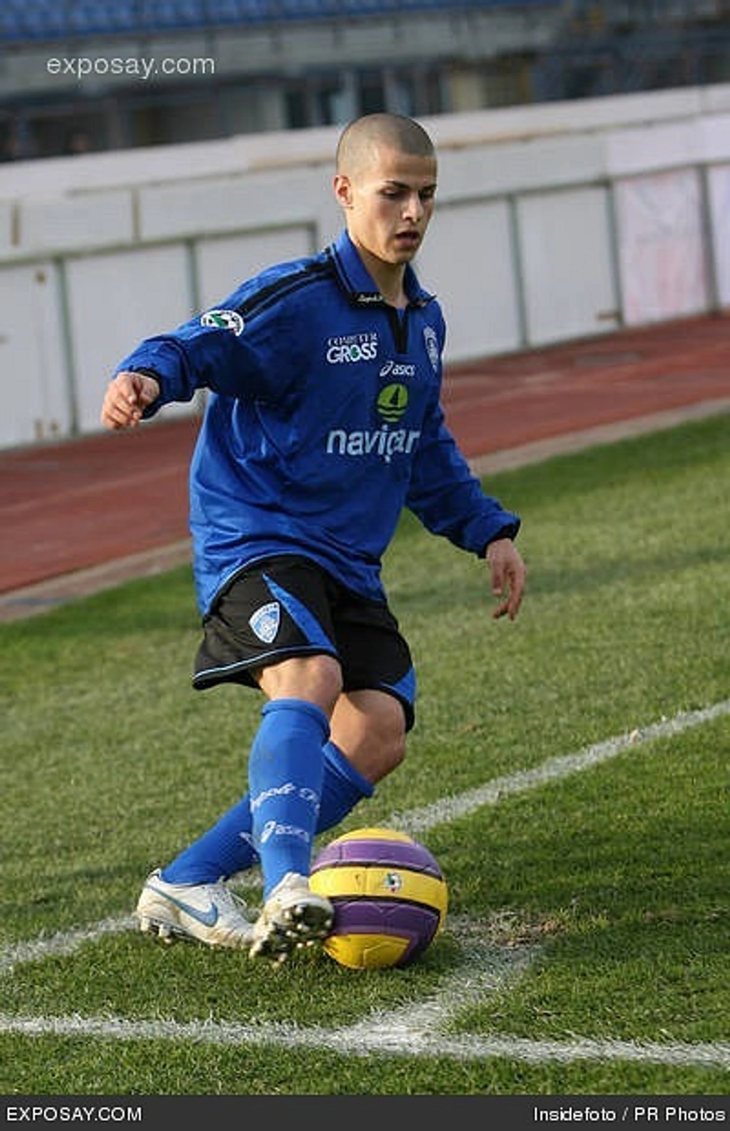 В футболке Эмполи