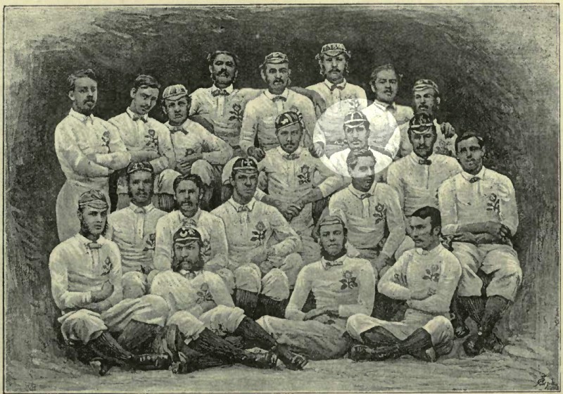 Изображение первого состава сборной Англии по регби с игроком «Клэпем Роверс» Реджинальдом Биркетом (1871 год)