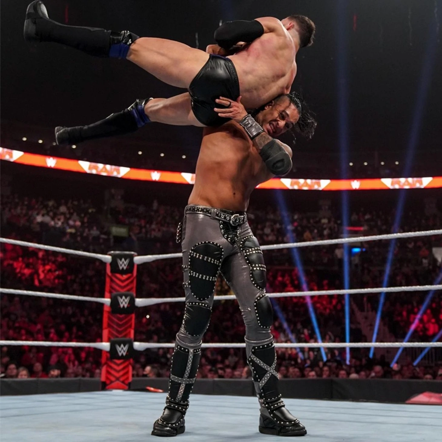 Обзор WWE Monday Night RAW 28.02.2022, изображение №20