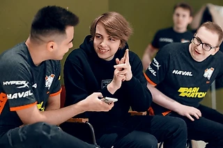 Virtus.pro разгромят Quincy, остальное – рулетка. Ставим на мейджор