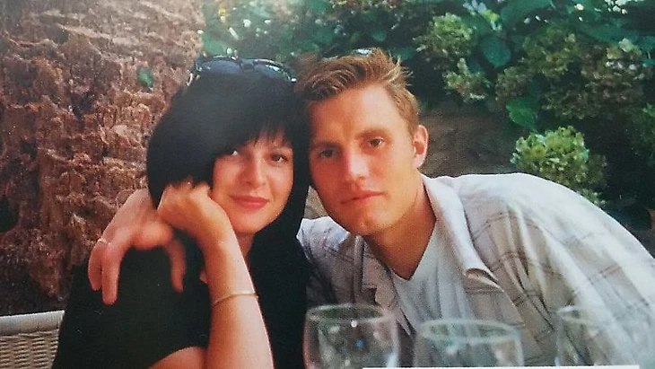 Сергей и Наталья ШУСТИКОВЫ в конце 1990-х. Фото Фото из программки &quout;Торпедо&quout;