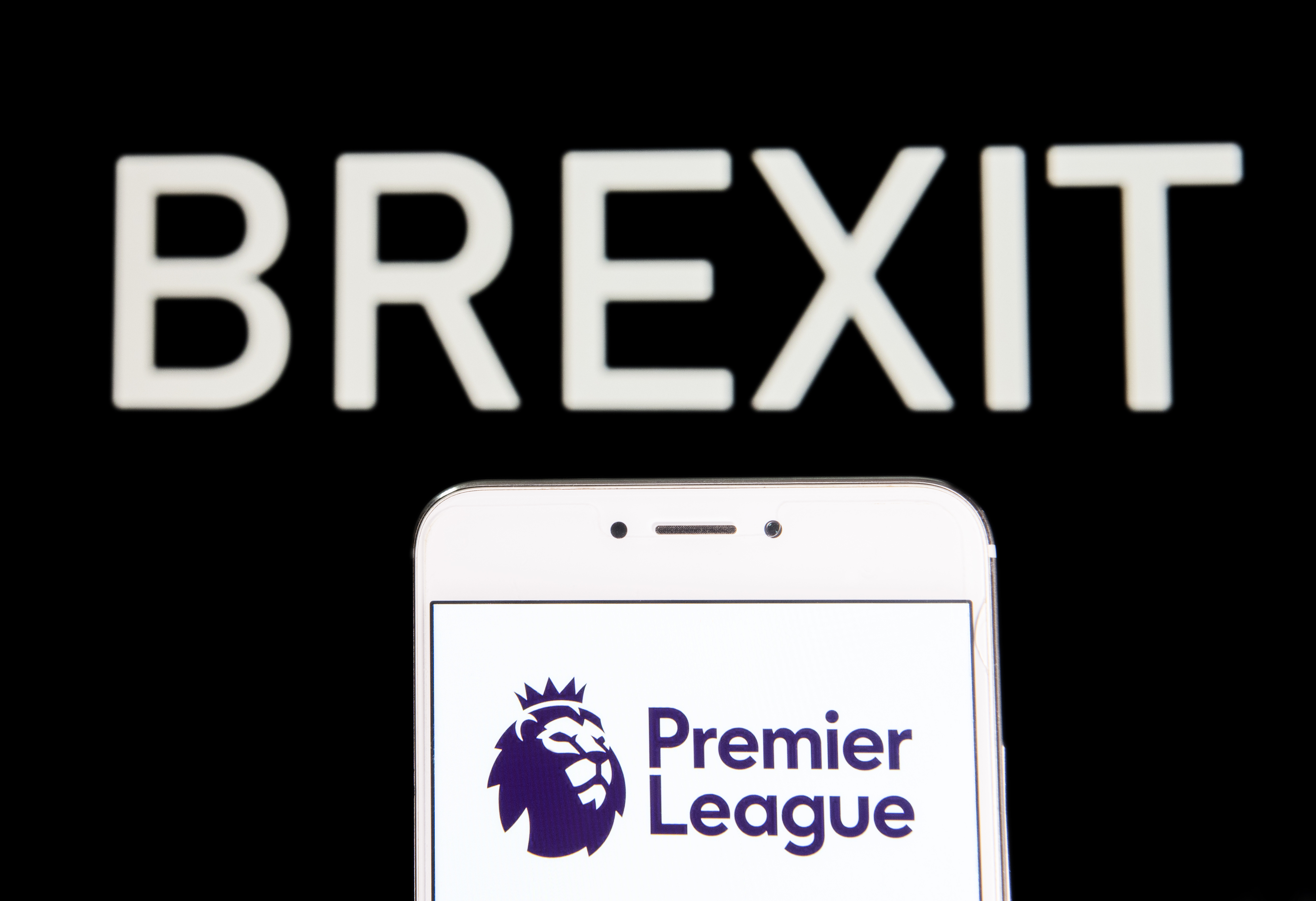 Брекзит изменит трансферы английских клубов. Теперь сложно покупать молодых, а взрослым придется набирать рейтинг