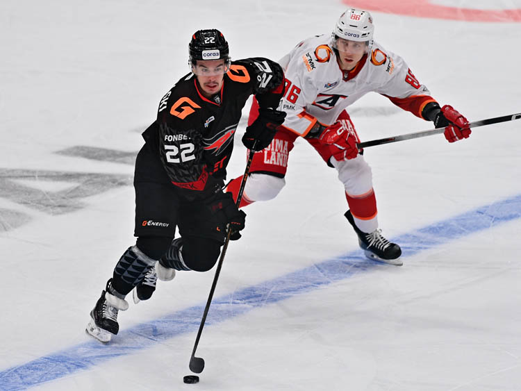 Фотография поста в ленте КХЛ: шансы «Авангарда» и «Металлурга» на победу в матче регулярного чемпионата