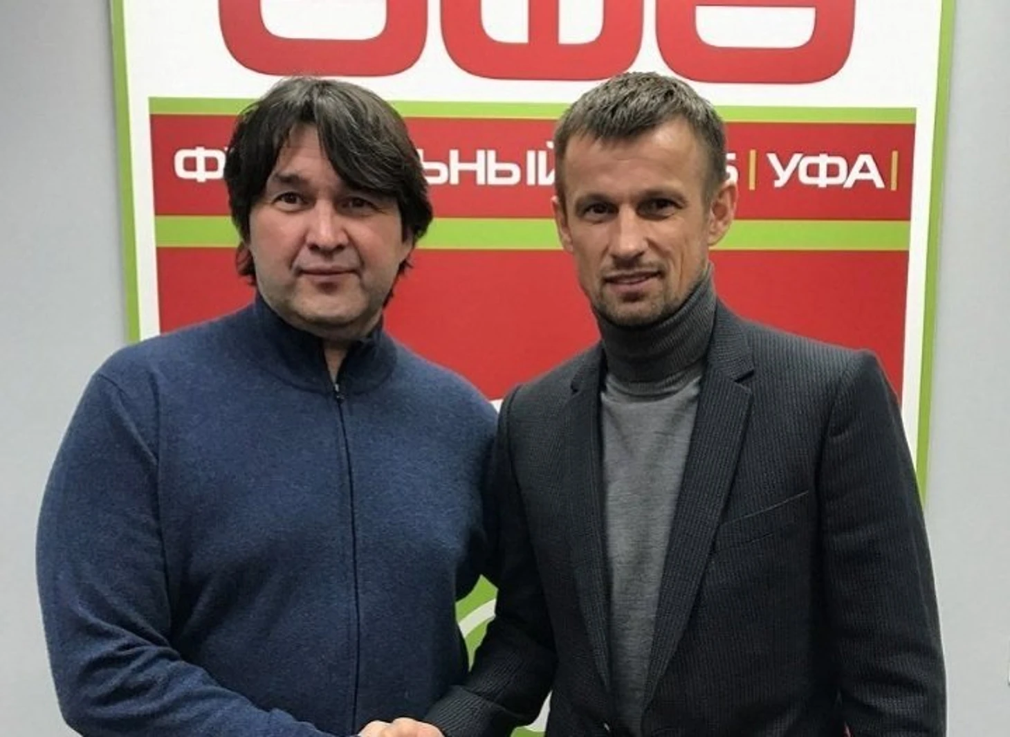 https://photobooth.cdn.sports.ru/preset/post/9/dc/e5378095f48f68efa271eb9fbcf27.jpeg