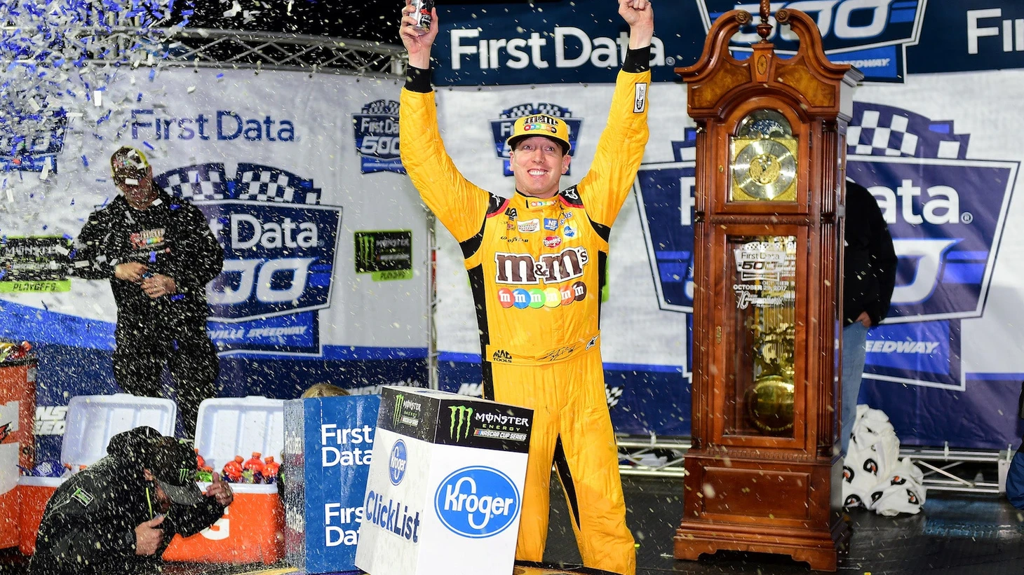 Jesse Jones hotdogs, Ridgeway grandfather clocks tradition at Martinsville Speedway