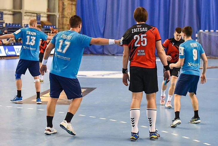 Olimpbet Cуперлига. Виктор Зайцев: "В футболе был вратарём. В гандболе тоже в "рамке" попробовал…", изображение №4