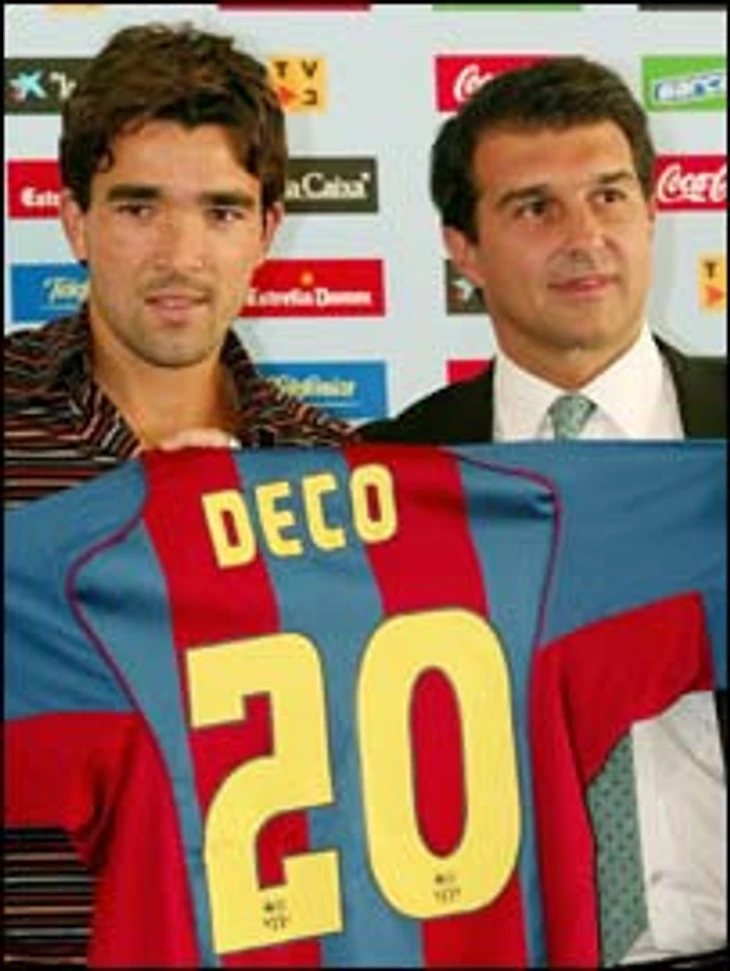 Представление Деку в качестве игрока Барселоны