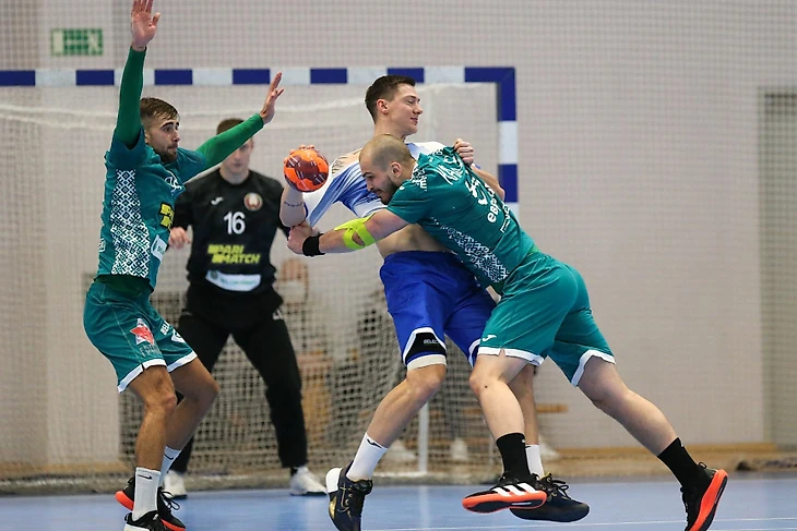 Дмитрий Житников: "Первый тайм против белорусов— из ряда вон. Как будто не пришли на игру", изображение №3