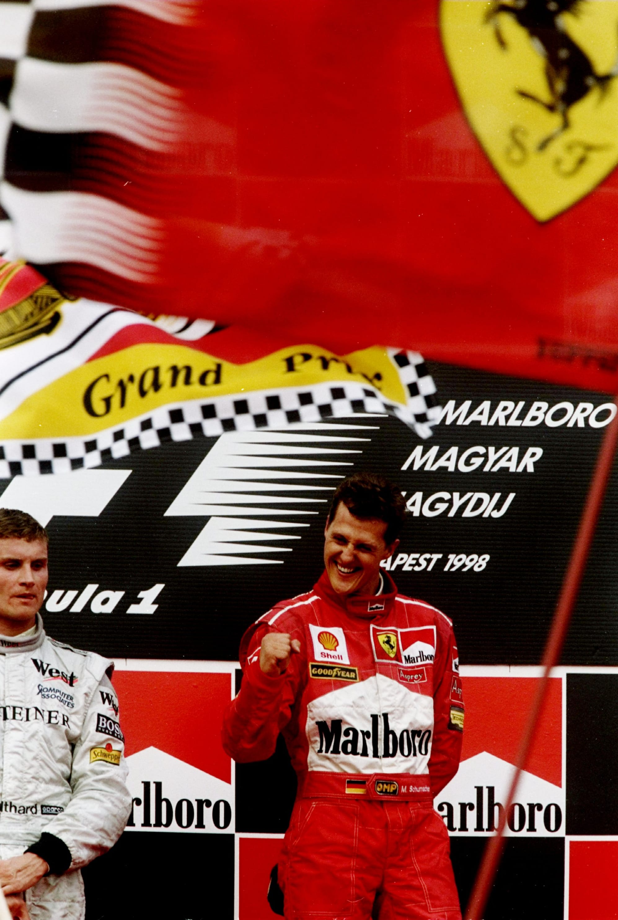 Классическая победа Шумахера в «Феррари»: отыграл 25 секунд за 19 кругов и вынес более быстрый «Макларен» на Гран-при Венгрии-98