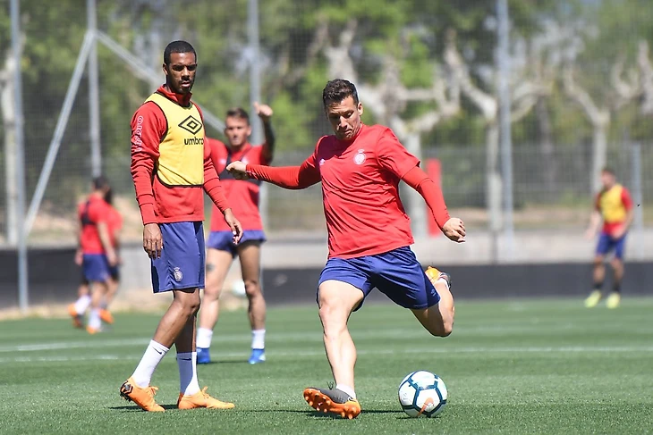 Фото с тренировки Жироны