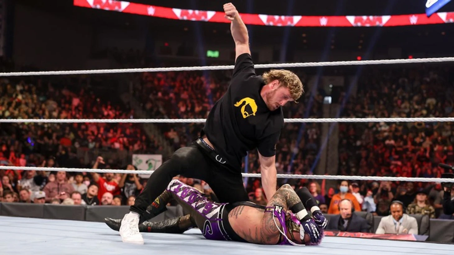 Обзор WWE Monday Night RAW 14.03.2022, изображение №14