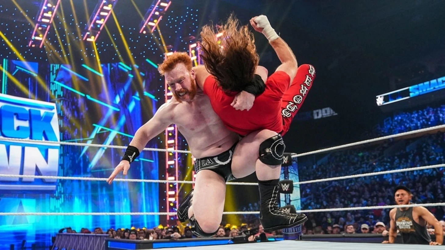Обзор WWE Friday Night Smackdown 02.12.2022, изображение №4