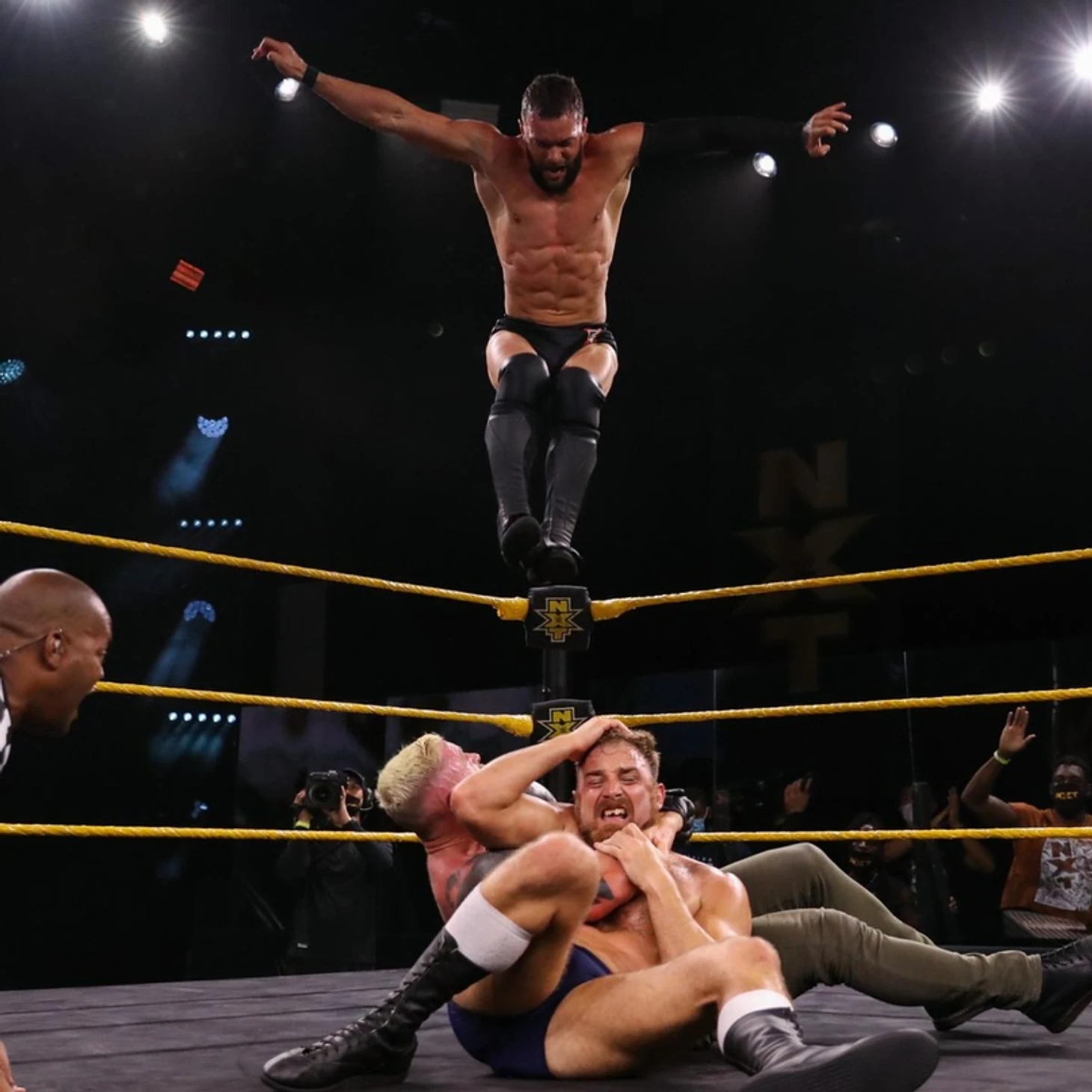 Обзор WWE NXT 29.07.20, изображение №14