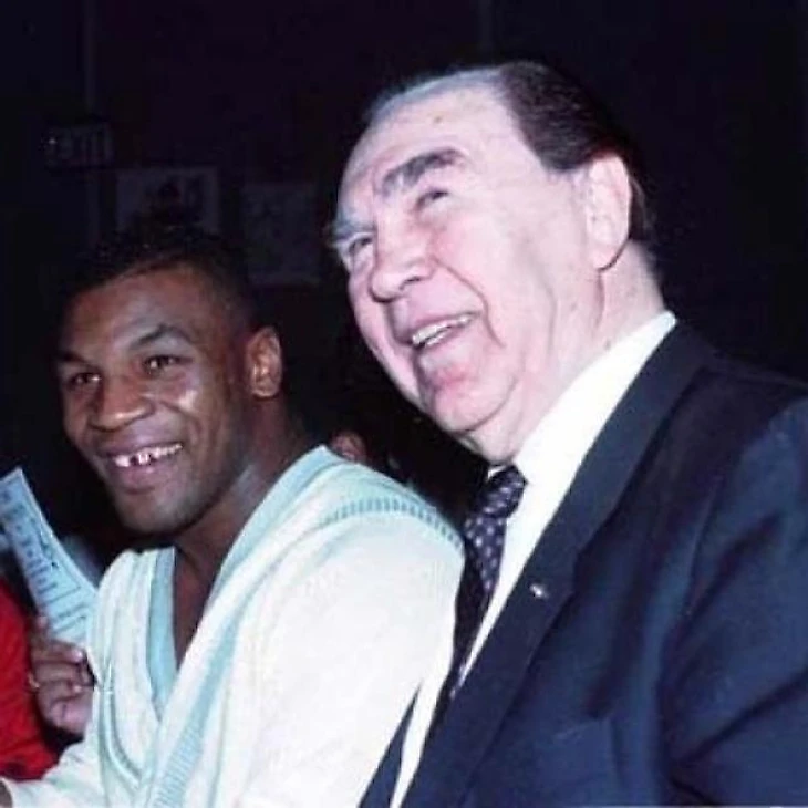 Макс и Майк