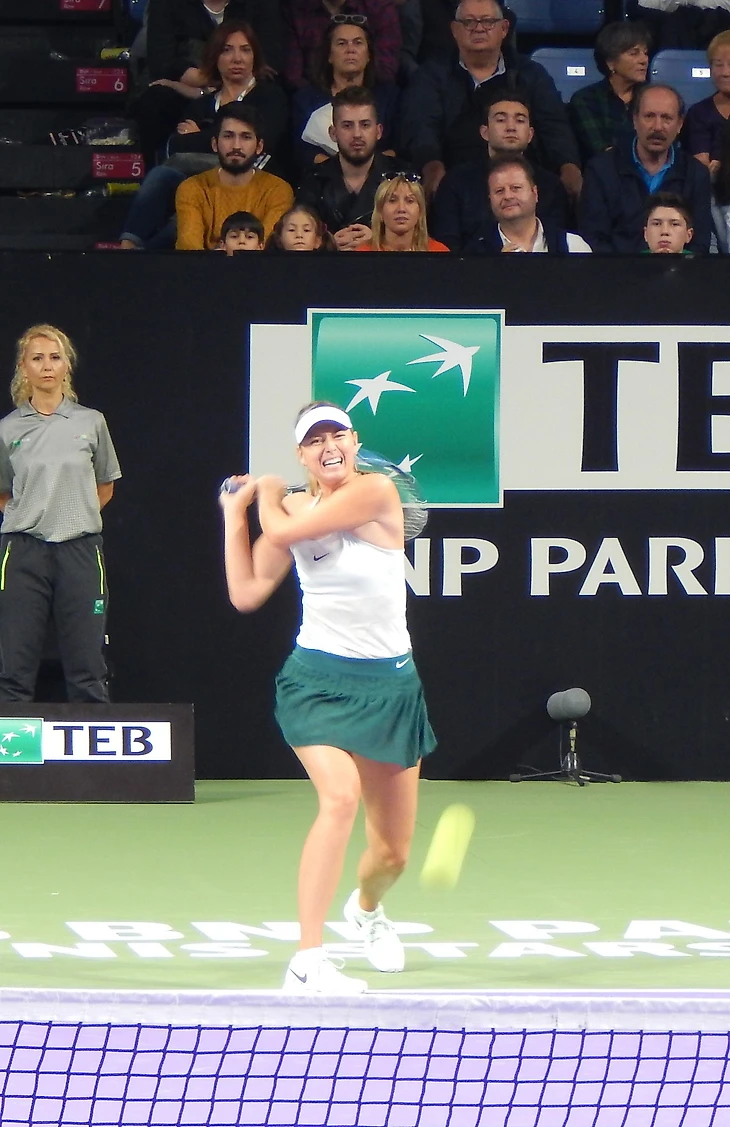 Sharapova in Istanbul 26 nov 2017