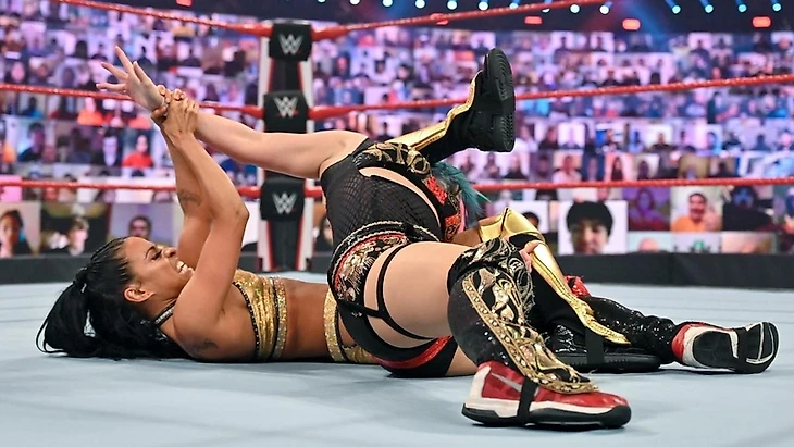 Обзор WWE Monday Night RAW 28.09.2020, изображение №5