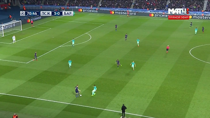 Неймар прессингует Менье