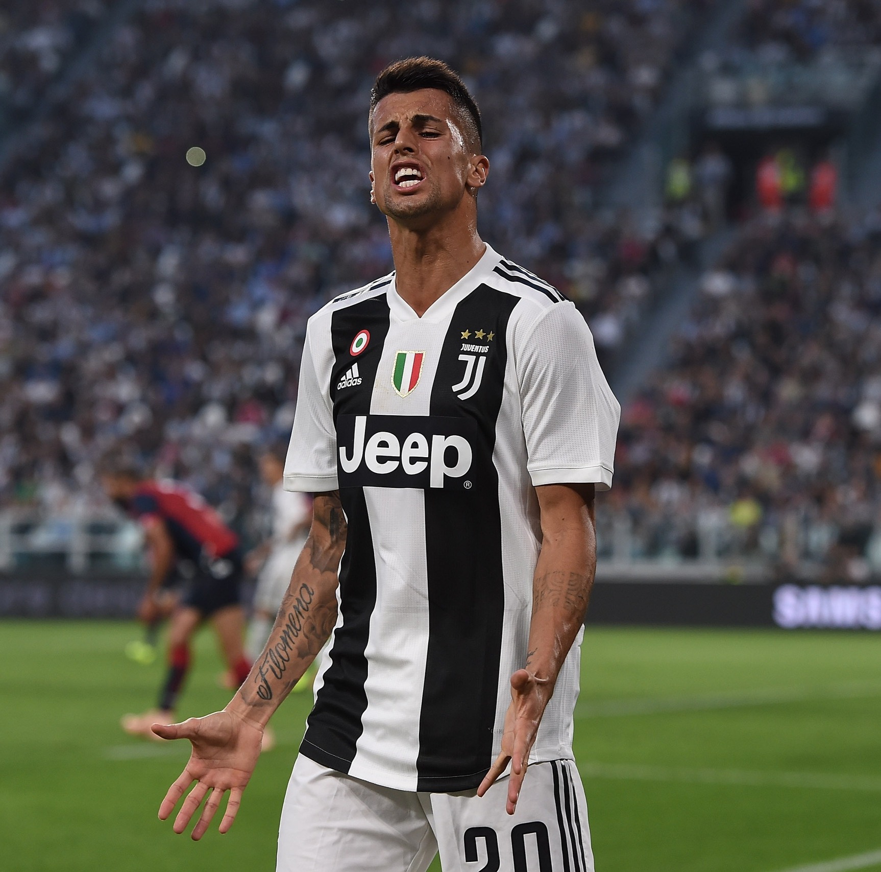 Жоау Канселу, Ювентус, Миралем Пьянич