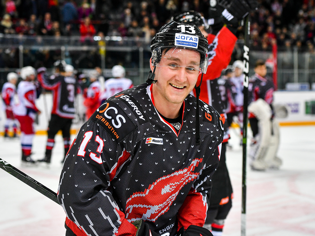 Голосуйте за лучшего игрока последних недель