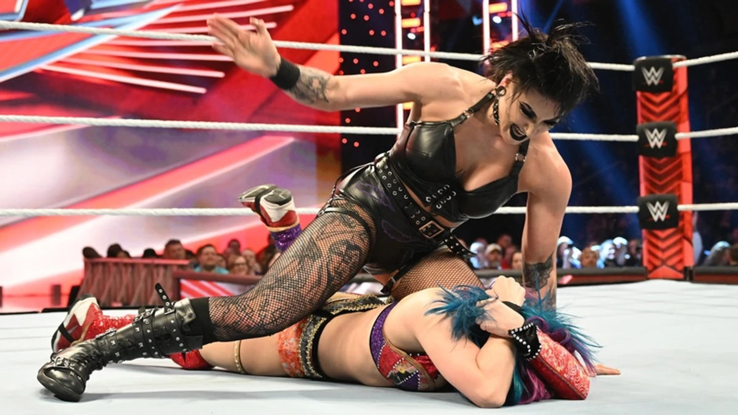 Обзор WWE Monday Night RAW 21.11.2022, изображение №26