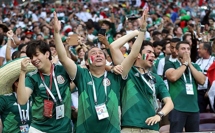 Эмоции мексиканских болельщиков после исторической победы над сборной Германии | Getty Images