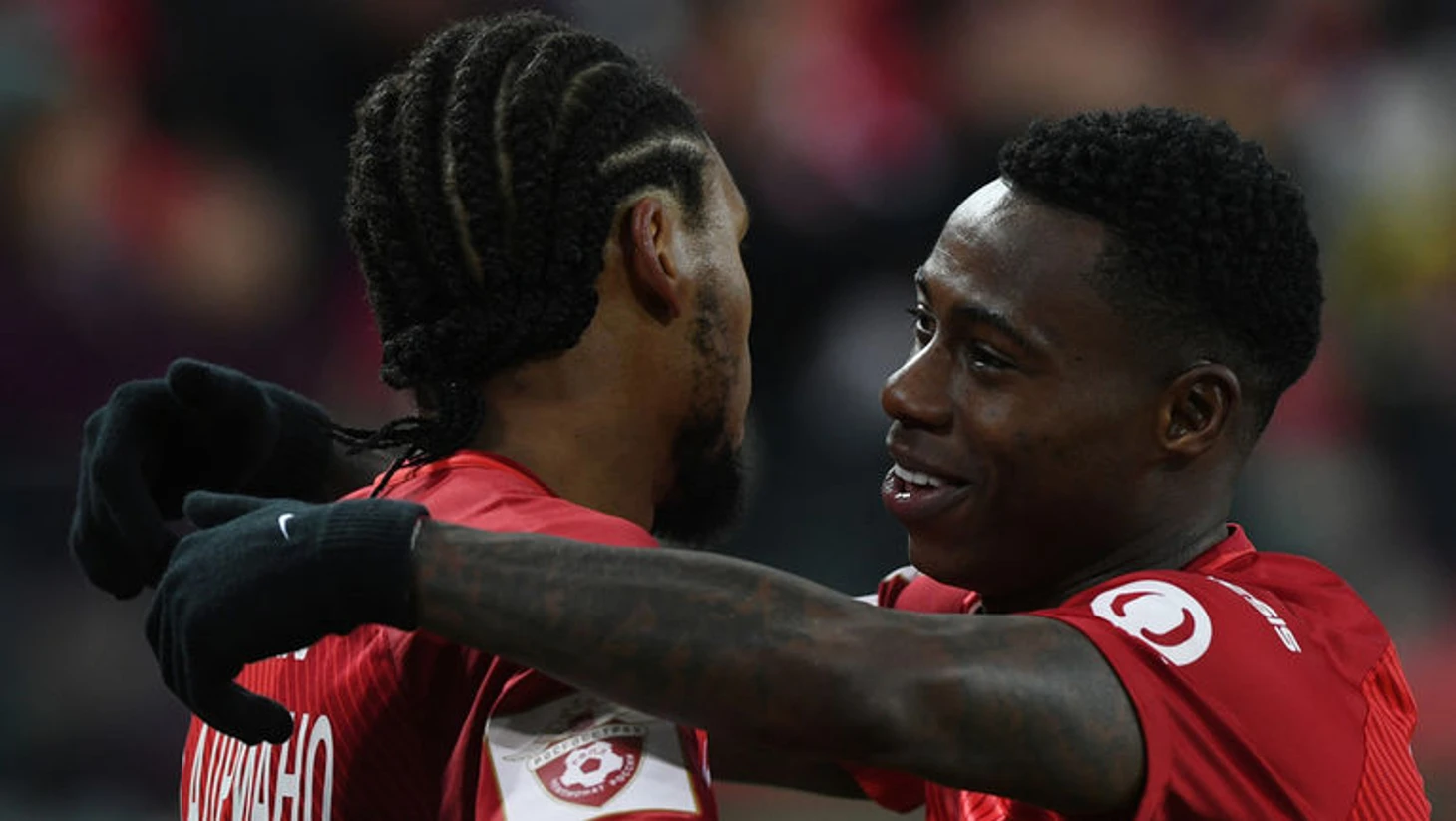 Продажа Квинси Промеса (справа) и жуткая форма Луиза Адриану создали &quout;Спартаку&quout; проблемы в атаке. Фото Александр Федоров, &quout;СЭ&quout;