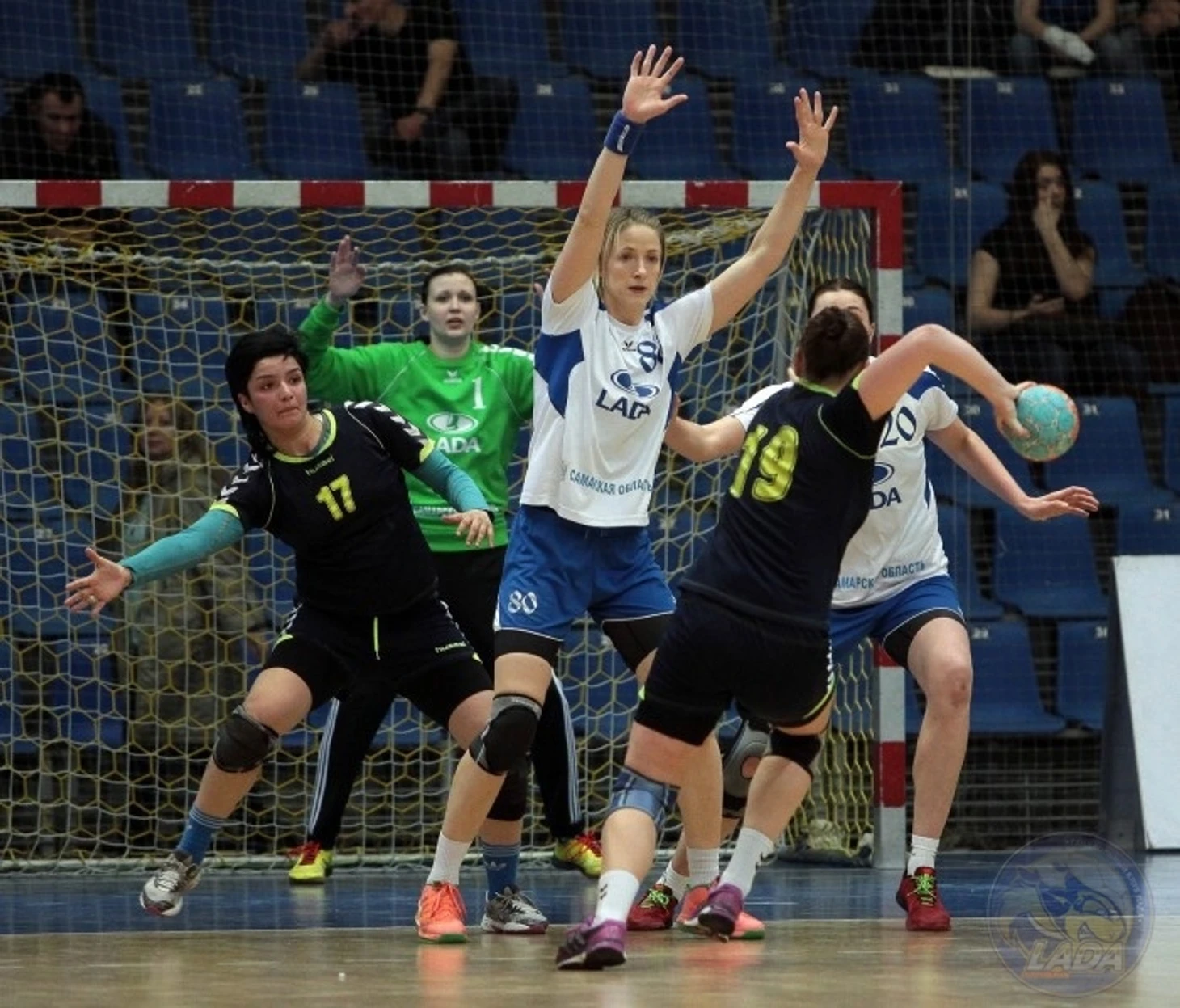 Совершеннолетний Кубок России возвращается домой. История побед "Ростова" и медалей "Лады", изображение №6