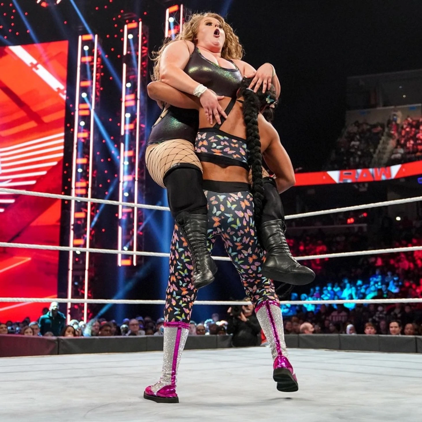 Обзор WWE Monday Night RAW 06.12.2021, изображение №17