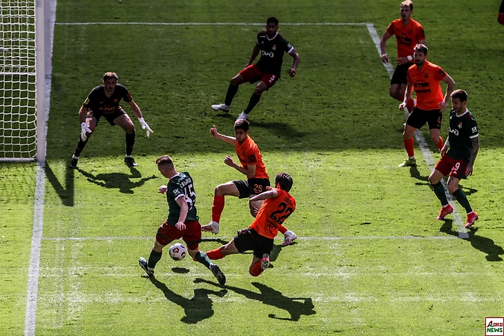 Локомотив - Урал. Фото: Дмитрий Бурдонов / Loko.News